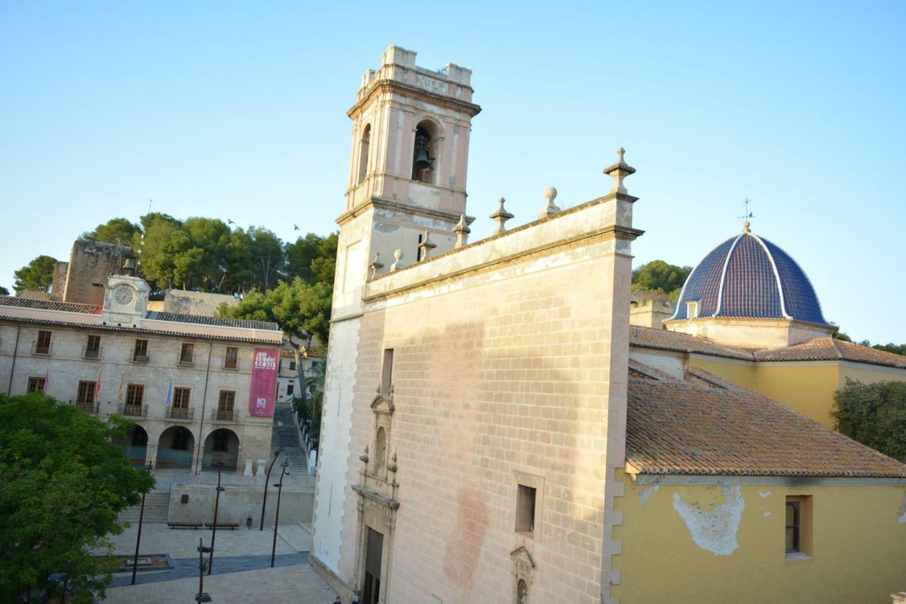 Estudios Ramon Llull เดเนีย ภายนอก รูปภาพ